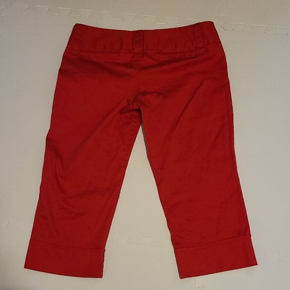Suduction Red Capri pants. Size 5 - Picture 4 of 4